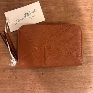 NWT Universal Thread Tan Textured Wallet